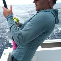 Grundens Solstrale Pro Performance Hoodie 8 Grundens Solstrale Pro Performance Hoodie -Fishing Paradise camo backpack detail